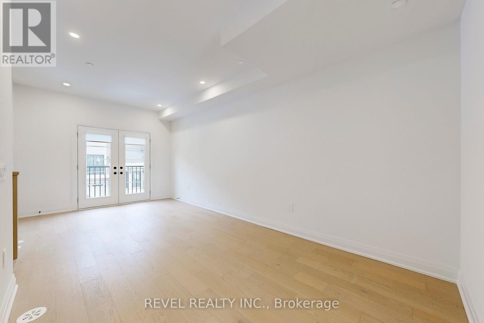 18 Marret Lane, Clarington, Ontario  L1B 0X2 - Photo 5 - E12807496