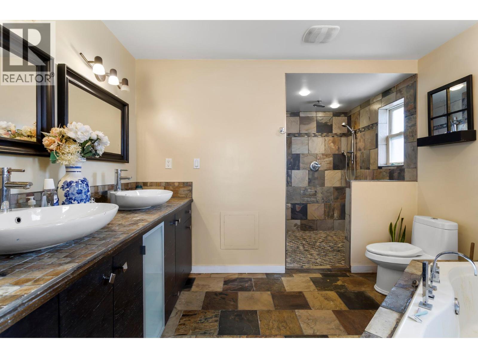 1690 Bann Street, Merritt, British Columbia  V1K 1E9 - Photo 16 - 10376635