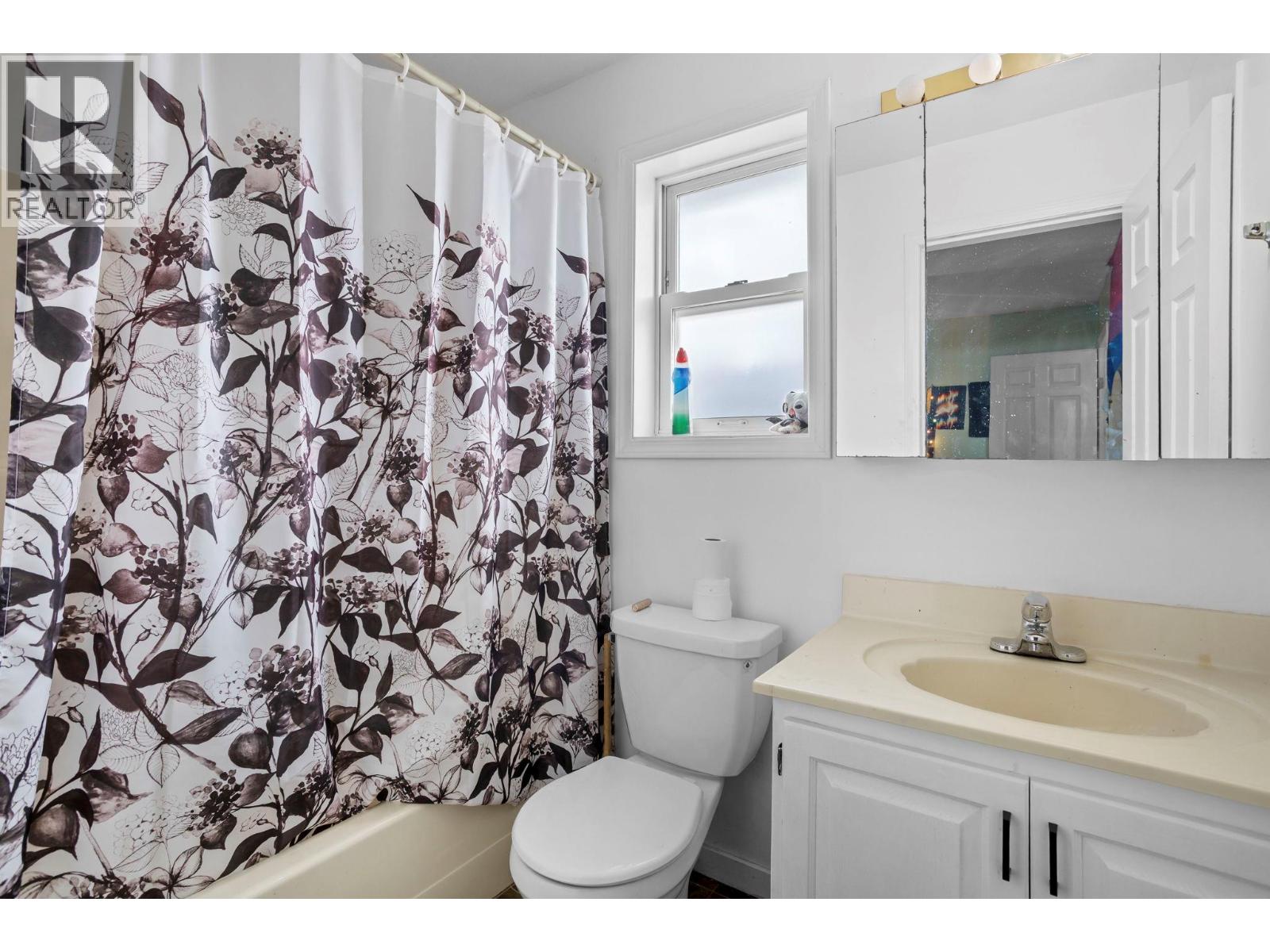 1690 Bann Street, Merritt, British Columbia  V1K 1E9 - Photo 20 - 10376635