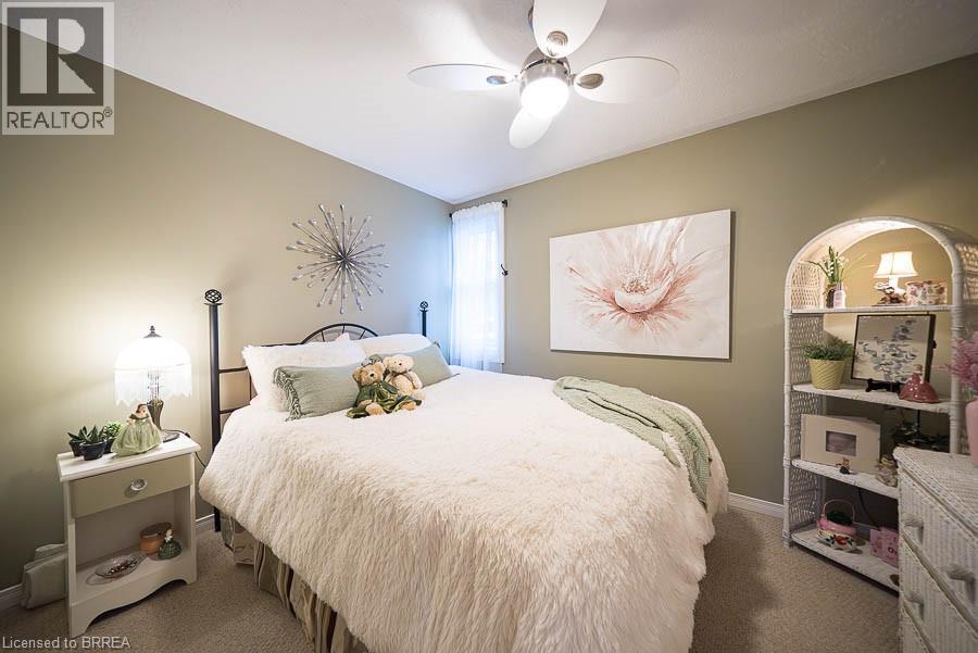 17 Crabapple Court, Brantford, Ontario  N3R 5X8 - Photo 10 - 40806088