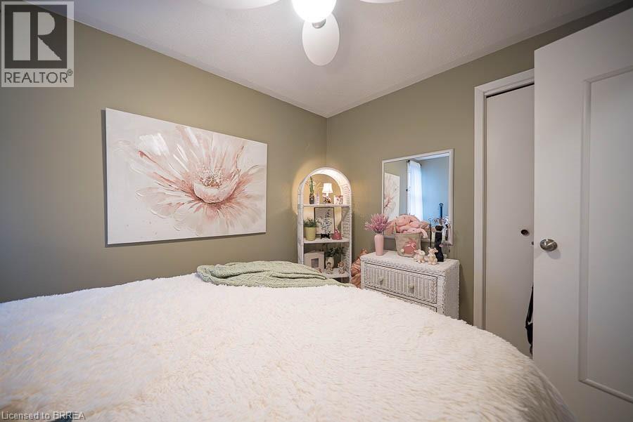 17 Crabapple Court, Brantford, Ontario  N3R 5X8 - Photo 11 - 40806088