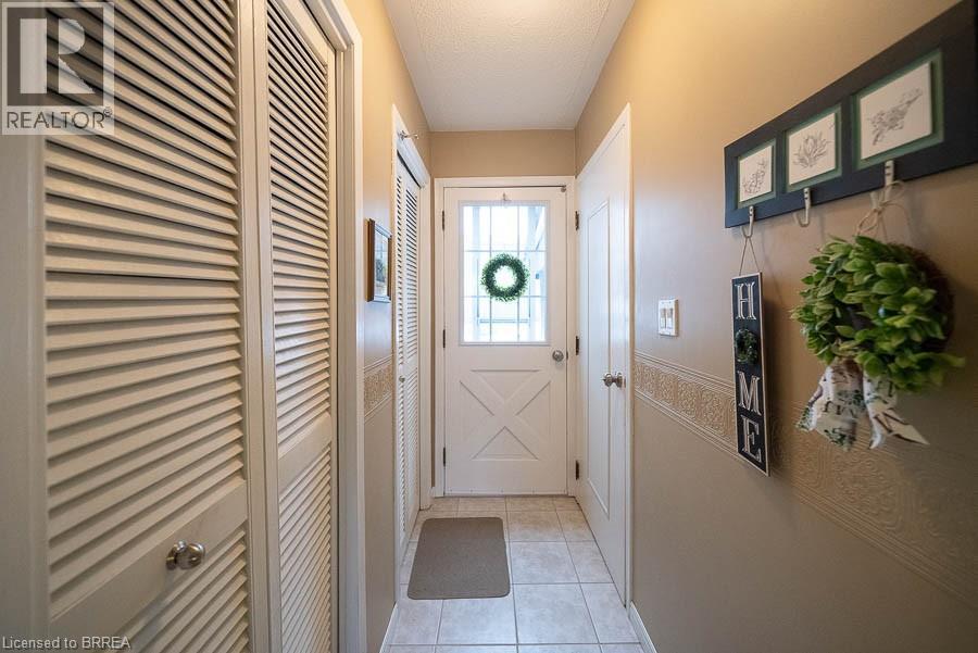 17 Crabapple Court, Brantford, Ontario  N3R 5X8 - Photo 16 - 40806088