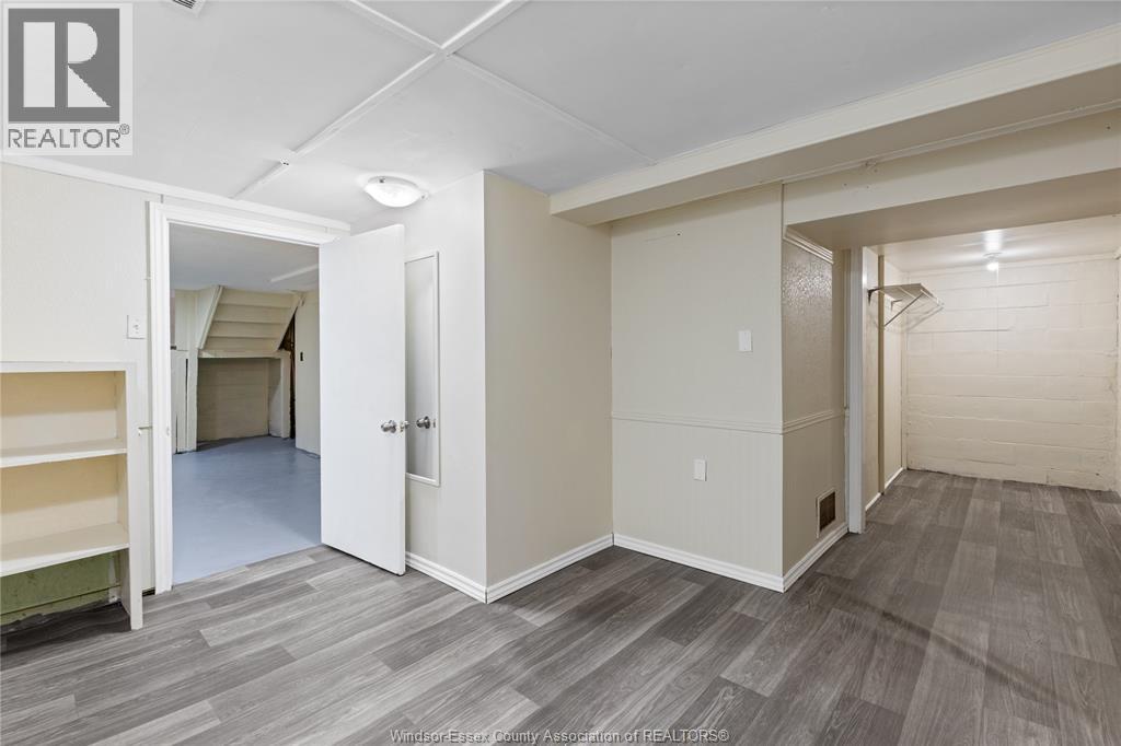 MLS# 26003658: 3168 WYANDOTTE STREET West, Windsor, Canada