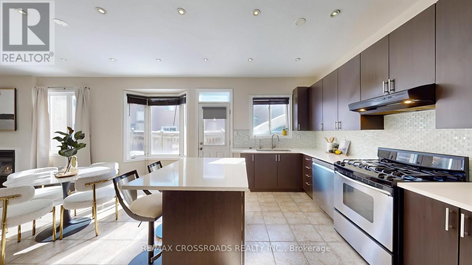 122 Destino Crescent, Vaughan, Ontario  L4H 3E2 - Photo 9 - N12807300