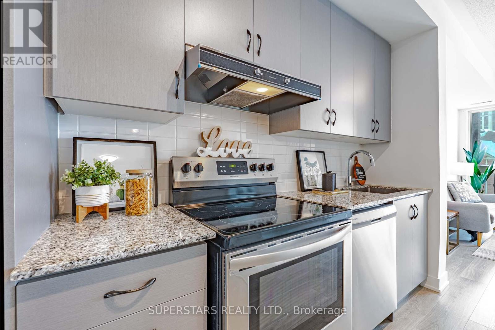 308 - 1 Climo Lane, Markham, Ontario L6E 0V8 - Photo 12 - N12807358