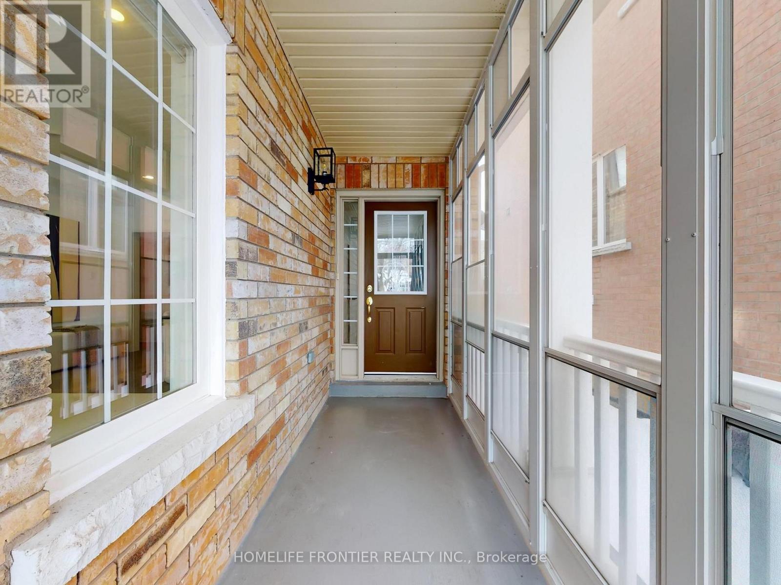 73 Billingham Heights, Aurora, Ontario  L4G 7S5 - Photo 2 - N12807372