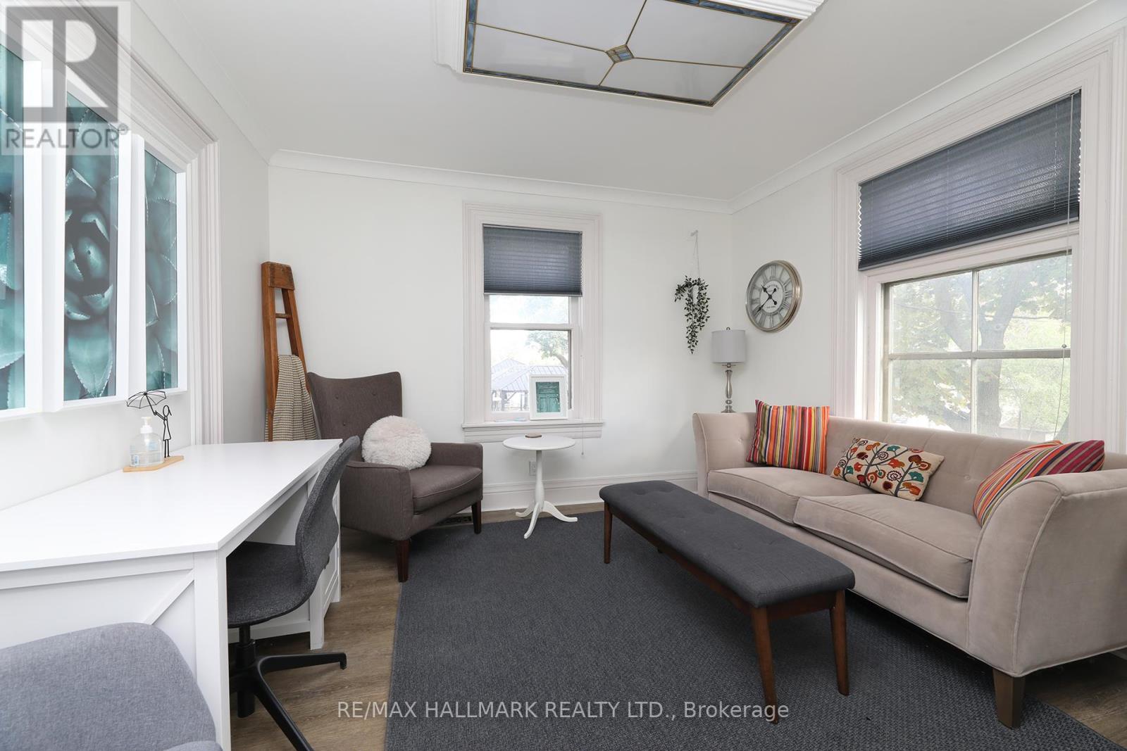 Front - 78 Main Street S, Newmarket, Ontario  L3Y 3Y6 - Photo 15 - N12807392