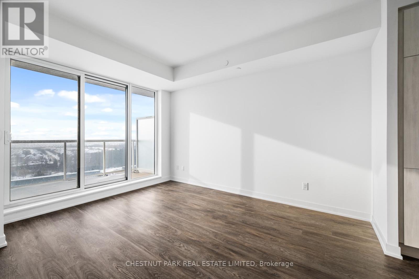 1221 - 2 David Eyer Road, Richmond Hill, Ontario  L4S 0N5 - Photo 5 - N12807402