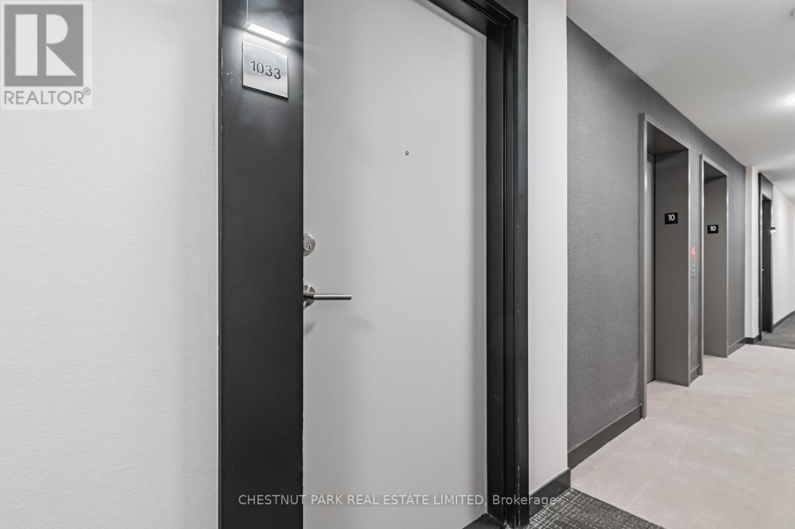 1033 - 2 David Eyer Road, Richmond Hill, Ontario  M4S 0N5 - Photo 2 - N12807458