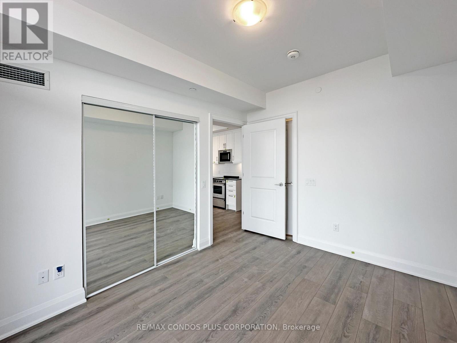 1210 - 20 Gatineau Drive, Vaughan, Ontario  L4J 0L3 - Photo 13 - N12807488