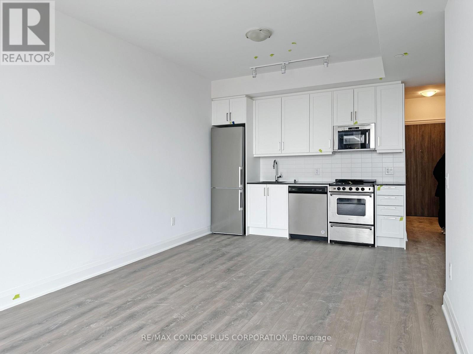 1210 - 20 Gatineau Drive, Vaughan, Ontario  L4J 0L3 - Photo 6 - N12807488