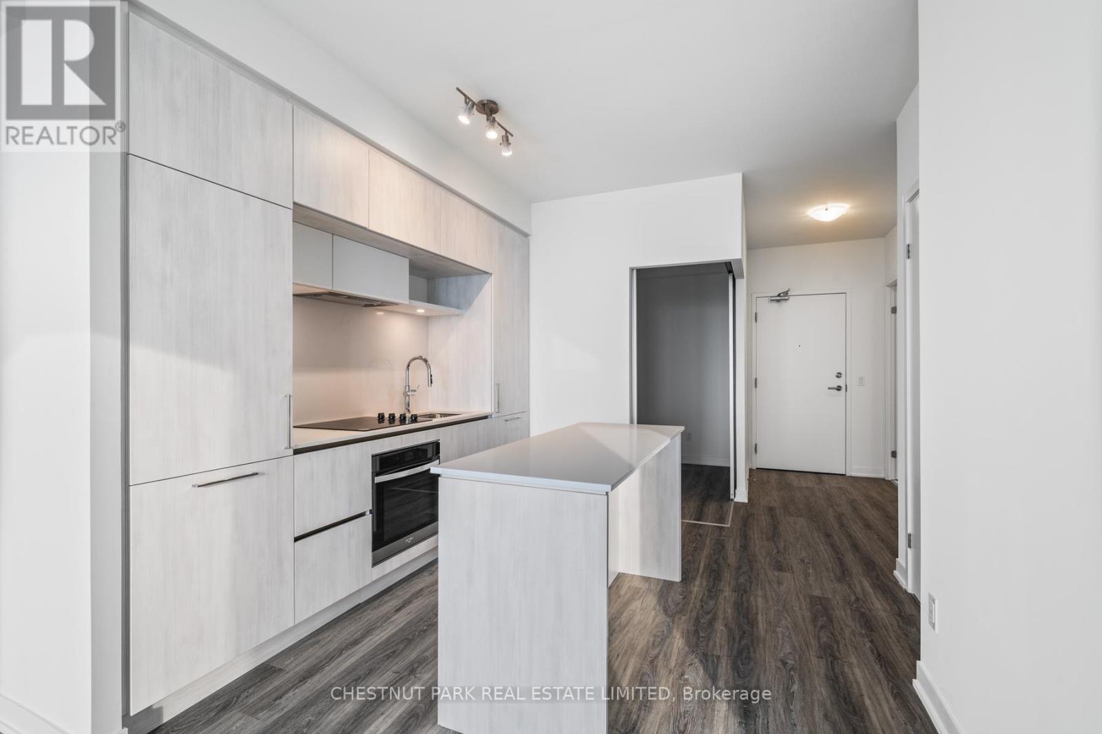 1032 - 2 David Eyer Road, Richmond Hill, Ontario  L4S 0N5 - Photo 10 - N12807526