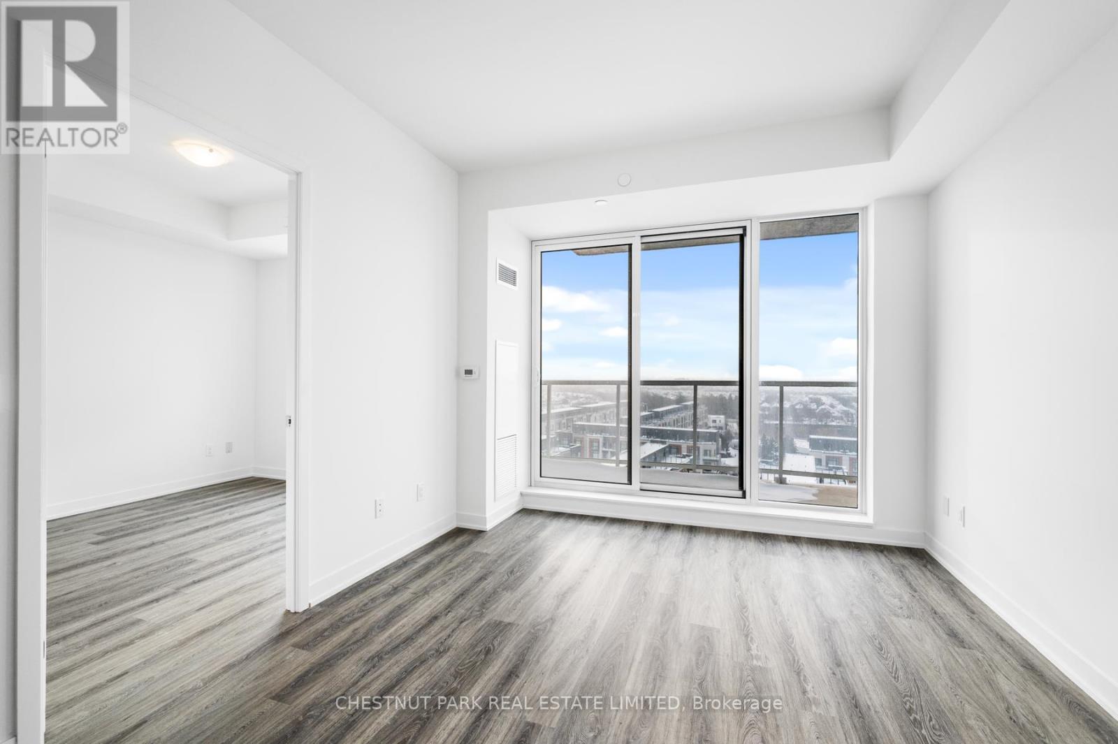 1032 - 2 David Eyer Road, Richmond Hill, Ontario  L4S 0N5 - Photo 12 - N12807526