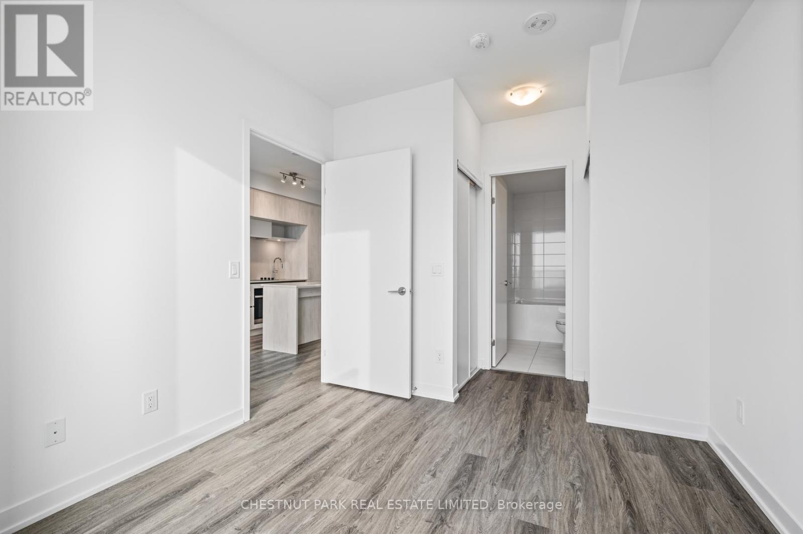 1032 - 2 David Eyer Road, Richmond Hill, Ontario  L4S 0N5 - Photo 19 - N12807526