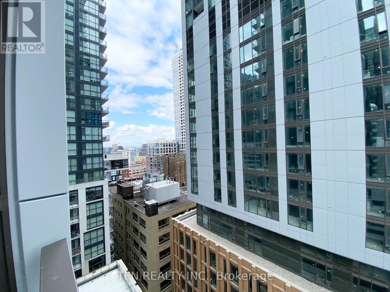 2005 - 8 Widmer Street, Toronto, Ontario  M5V 0W6 - Photo 17 - C12804802