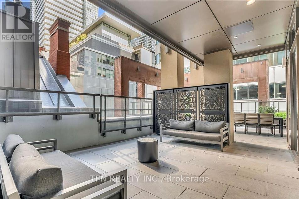 2005 - 8 Widmer Street, Toronto, Ontario  M5V 0W6 - Photo 42 - C12804802