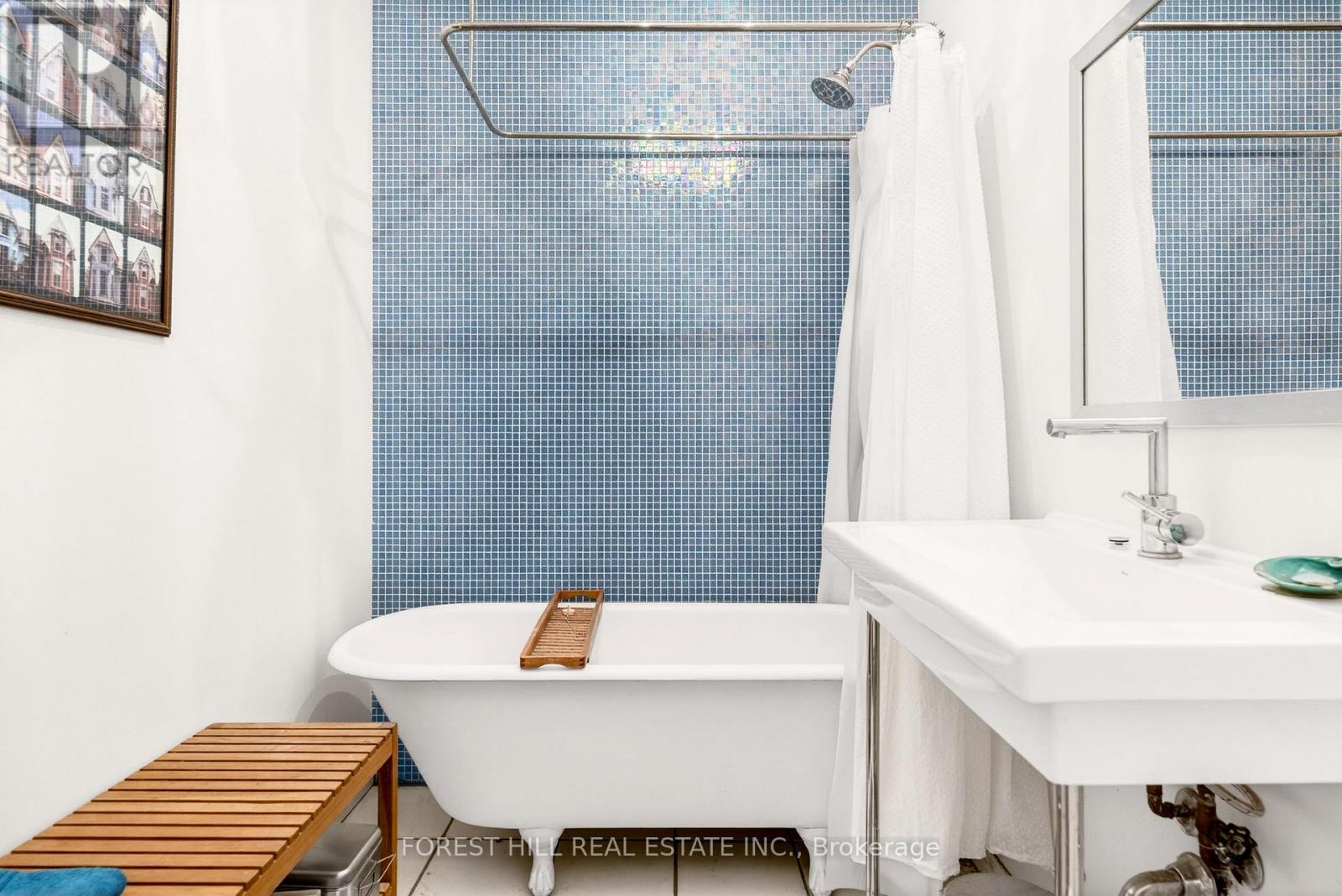 46 Phoebe Street, Toronto, Ontario  M5T 1A9 - Photo 12 - C12806140