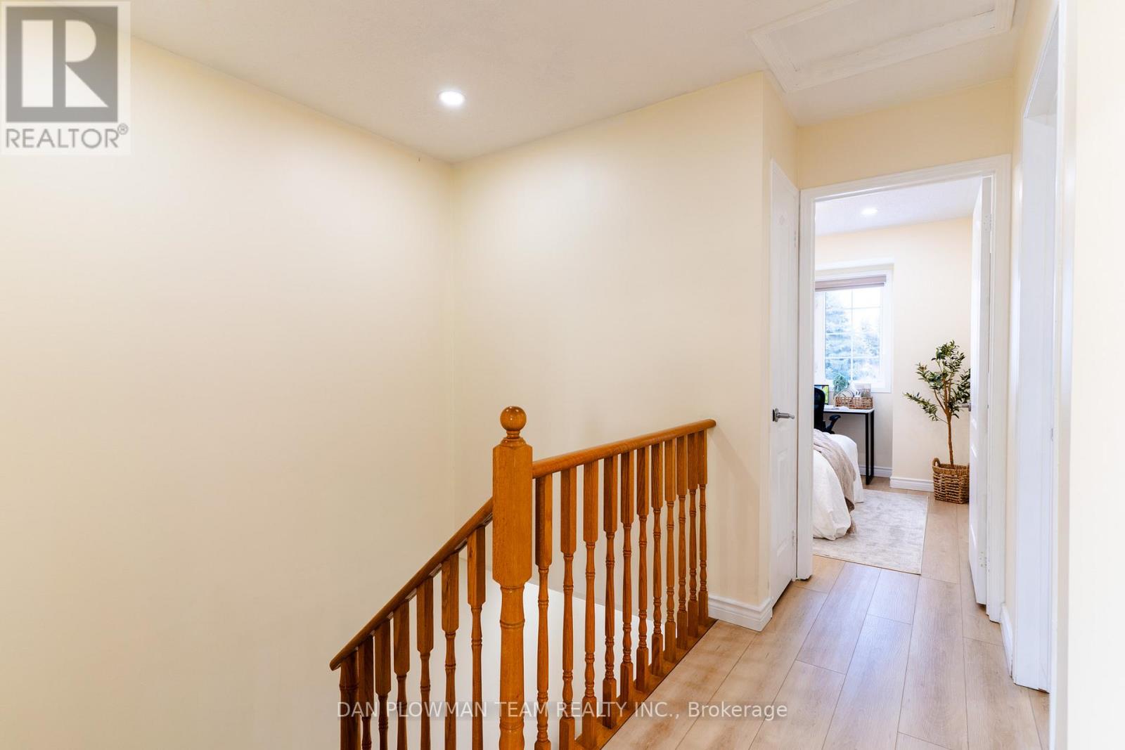 8 Oglevie Drive, Whitby, Ontario  L1R 2Y4 - Photo 22 - E12798968