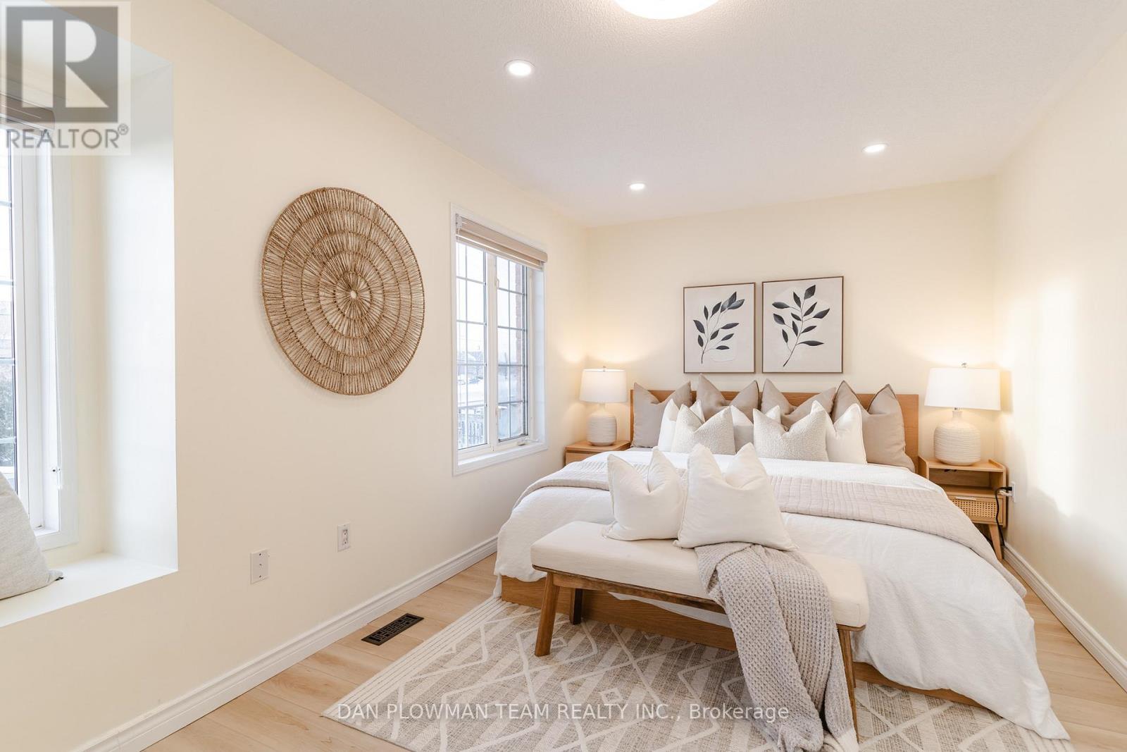 8 Oglevie Drive, Whitby, Ontario  L1R 2Y4 - Photo 24 - E12798968