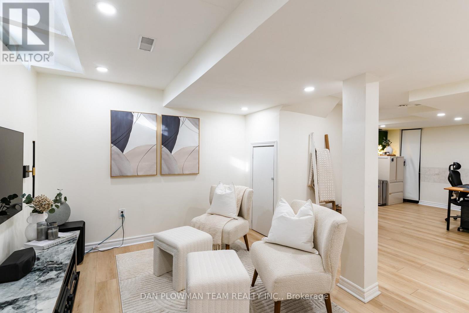 8 Oglevie Drive, Whitby, Ontario  L1R 2Y4 - Photo 34 - E12798968