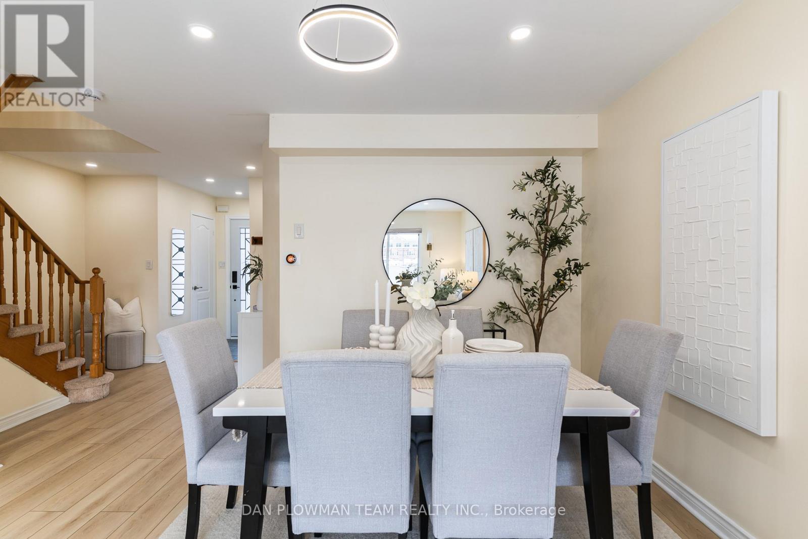 8 Oglevie Drive, Whitby, Ontario  L1R 2Y4 - Photo 13 - E12798968