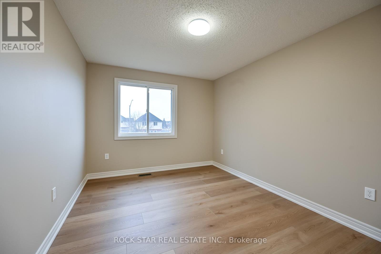 Unknown Address, ,     - Photo 28 - X12800628