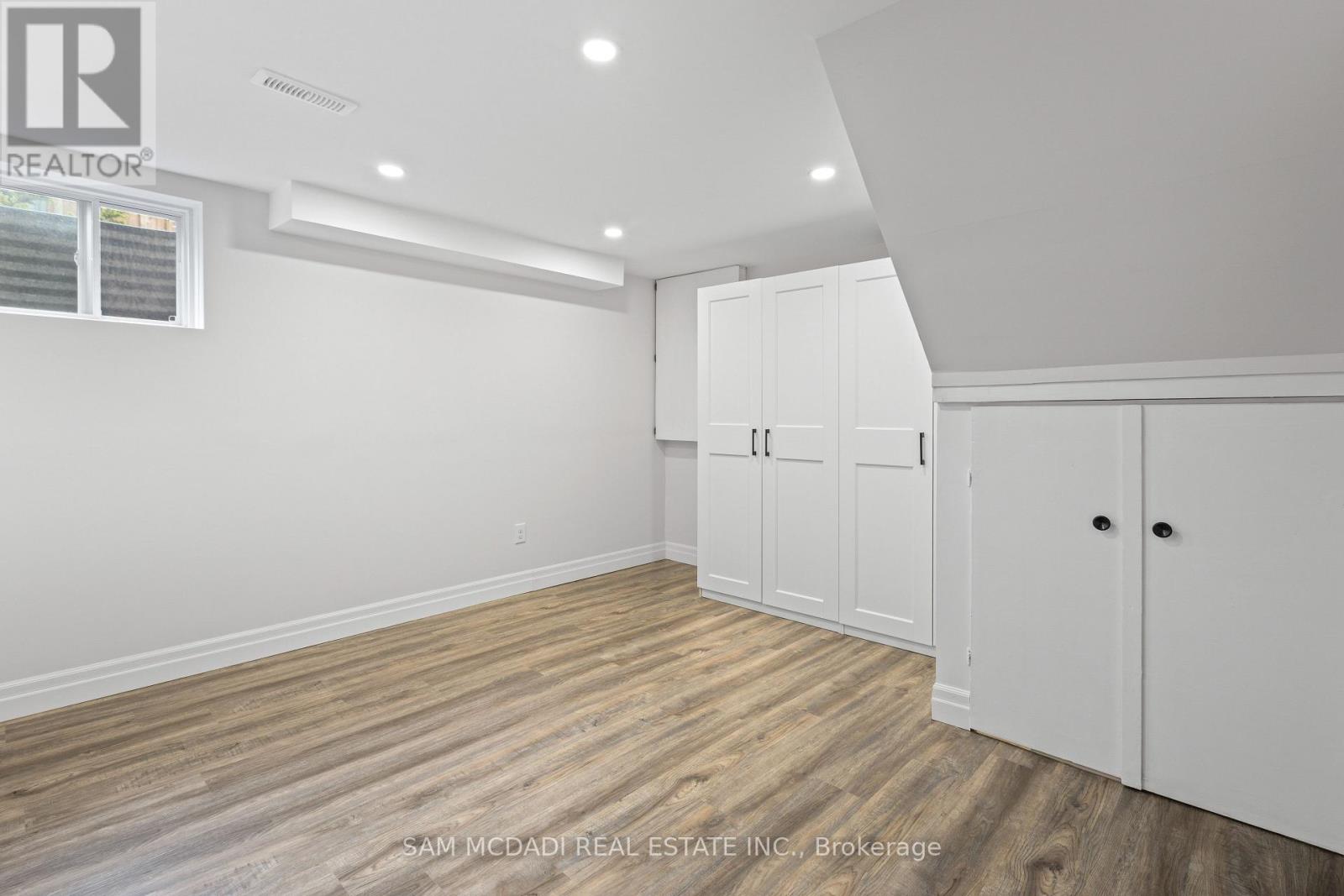 2535 Robin Drive, Mississauga, Ontario  L5K 2G2 - Photo 34 - W12807278