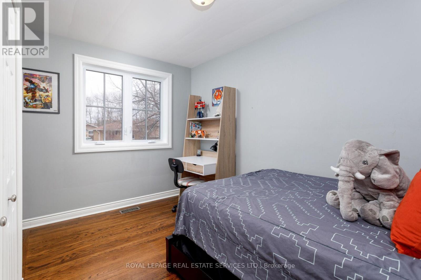 2088 Saxon Road, Oakville, Ontario  L6L 2V2 - Photo 19 - W12807280