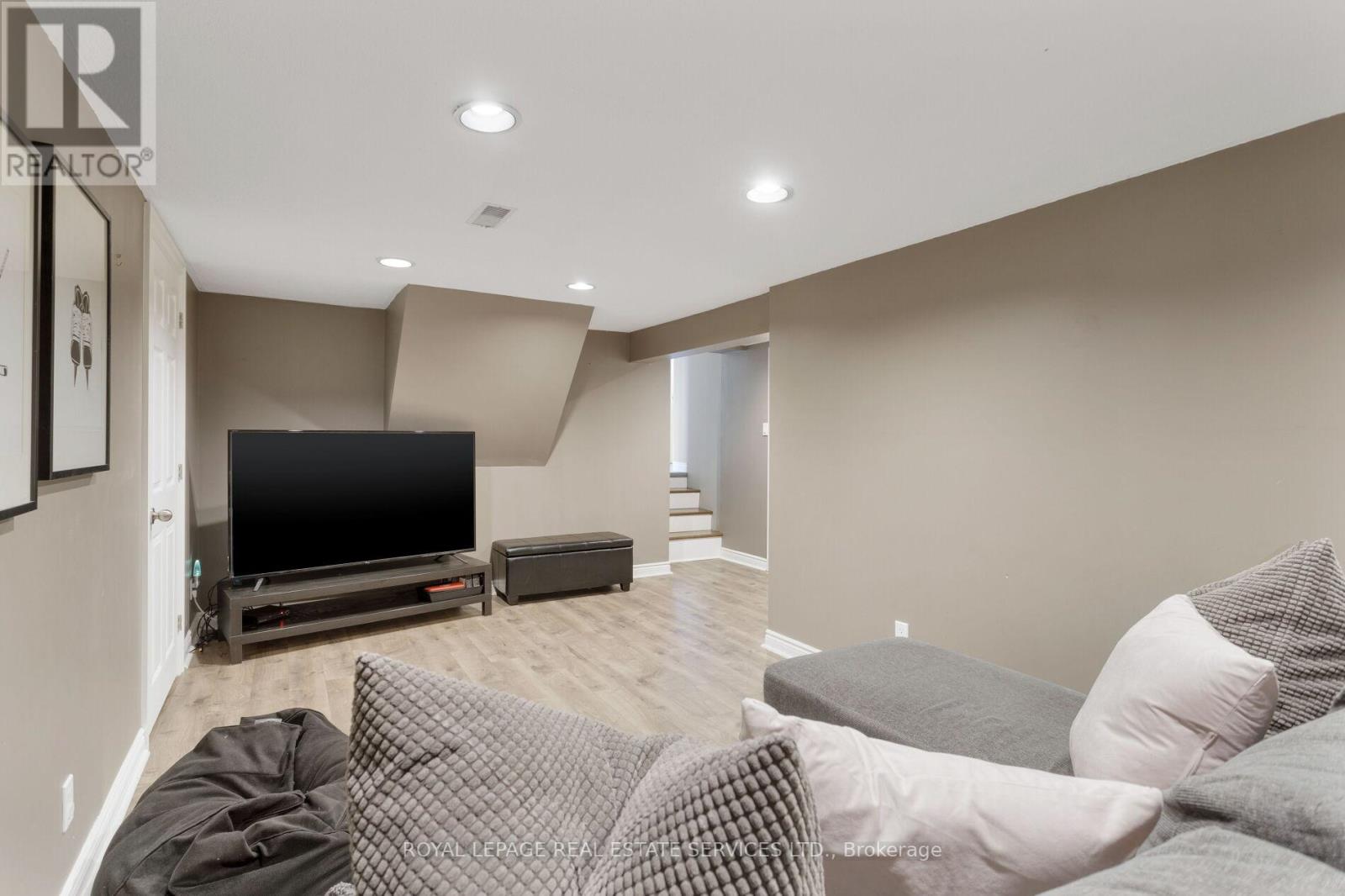 2088 Saxon Road, Oakville, Ontario  L6L 2V2 - Photo 31 - W12807280