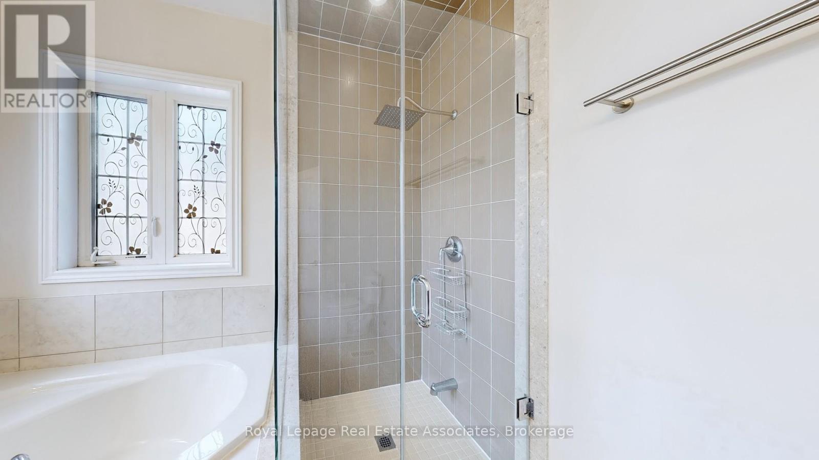 212 Niagara Trail, Halton Hills, Ontario  L7G 0H9 - Photo 23 - W12807296