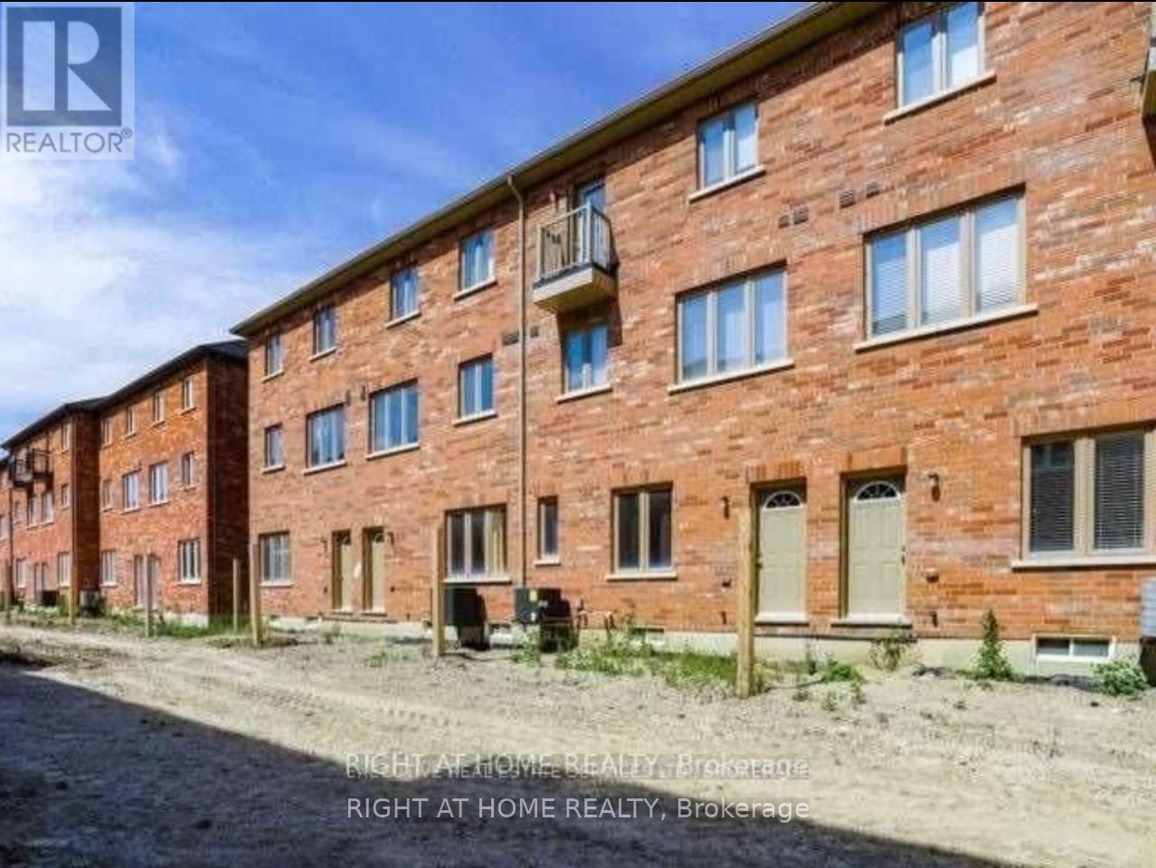 90 New Pines Trail, Brampton, Ontario  L6Z 0B4 - Photo 16 - W12807302