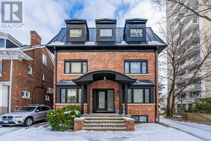 3 - 67 OAKMOUNT ROAD, Toronto, Ontario