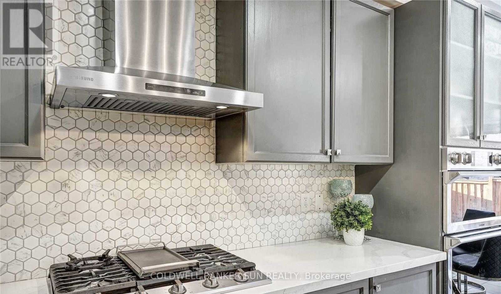 41 Faders Drive, Brampton, Ontario  L7A 4Y2 - Photo 10 - W12807342