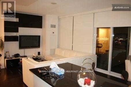 3004 - 2240 Lakeshore Boulevard W, Toronto, Ontario  M8V 1B0 - Photo 5 - W12807344