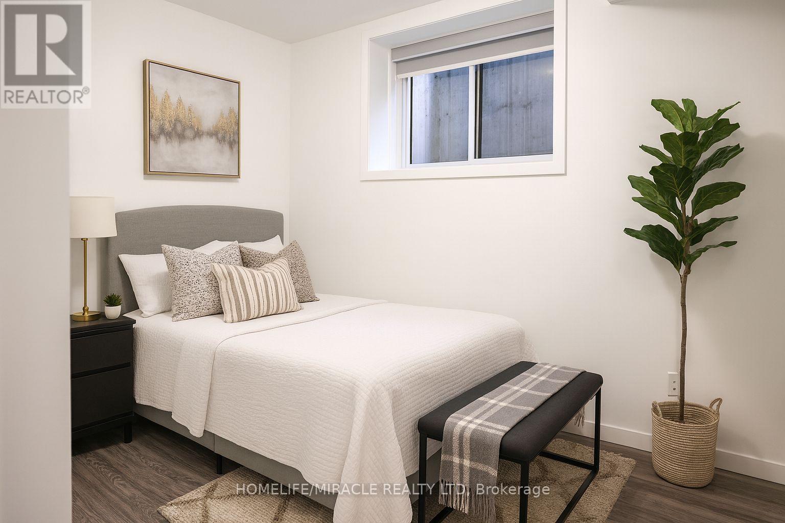 3 - 148 Glenlake Avenue, Toronto, Ontario  M6P 1E7 - Photo 9 - W12807390