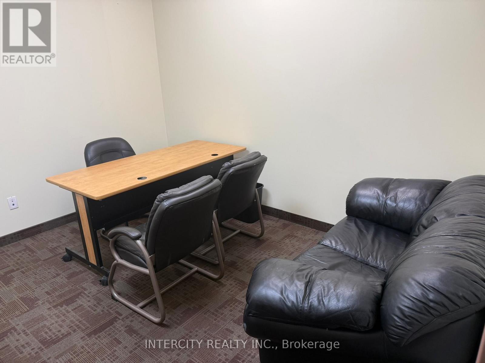 Unit 6- St - 4646 Dufferin Street, Toronto, Ontario  M3H 5S4 - Photo 13 - W12807410