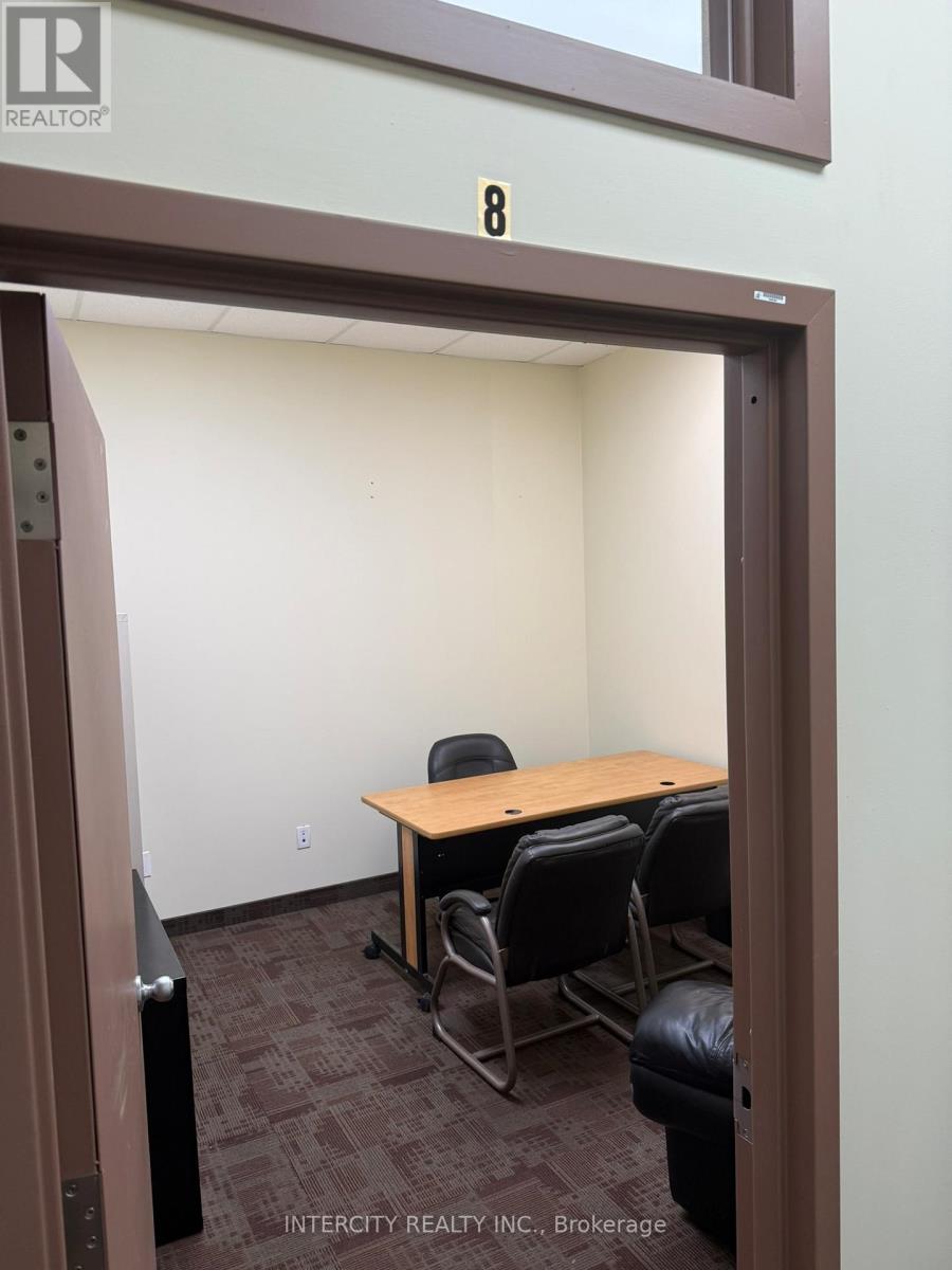 Unit 6- St - 4646 Dufferin Street, Toronto, Ontario  M3H 5S4 - Photo 6 - W12807410