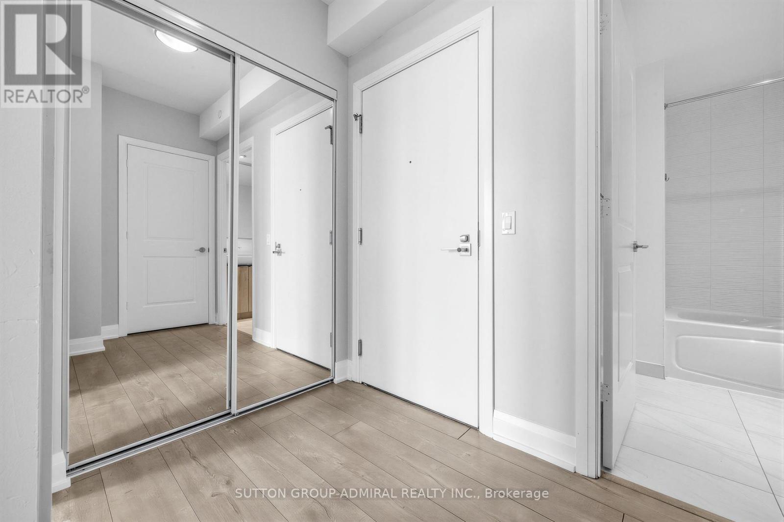 1107 - 110 Marine Parade Drive, Toronto, Ontario  M8V 0B6 - Photo 6 - W12807420