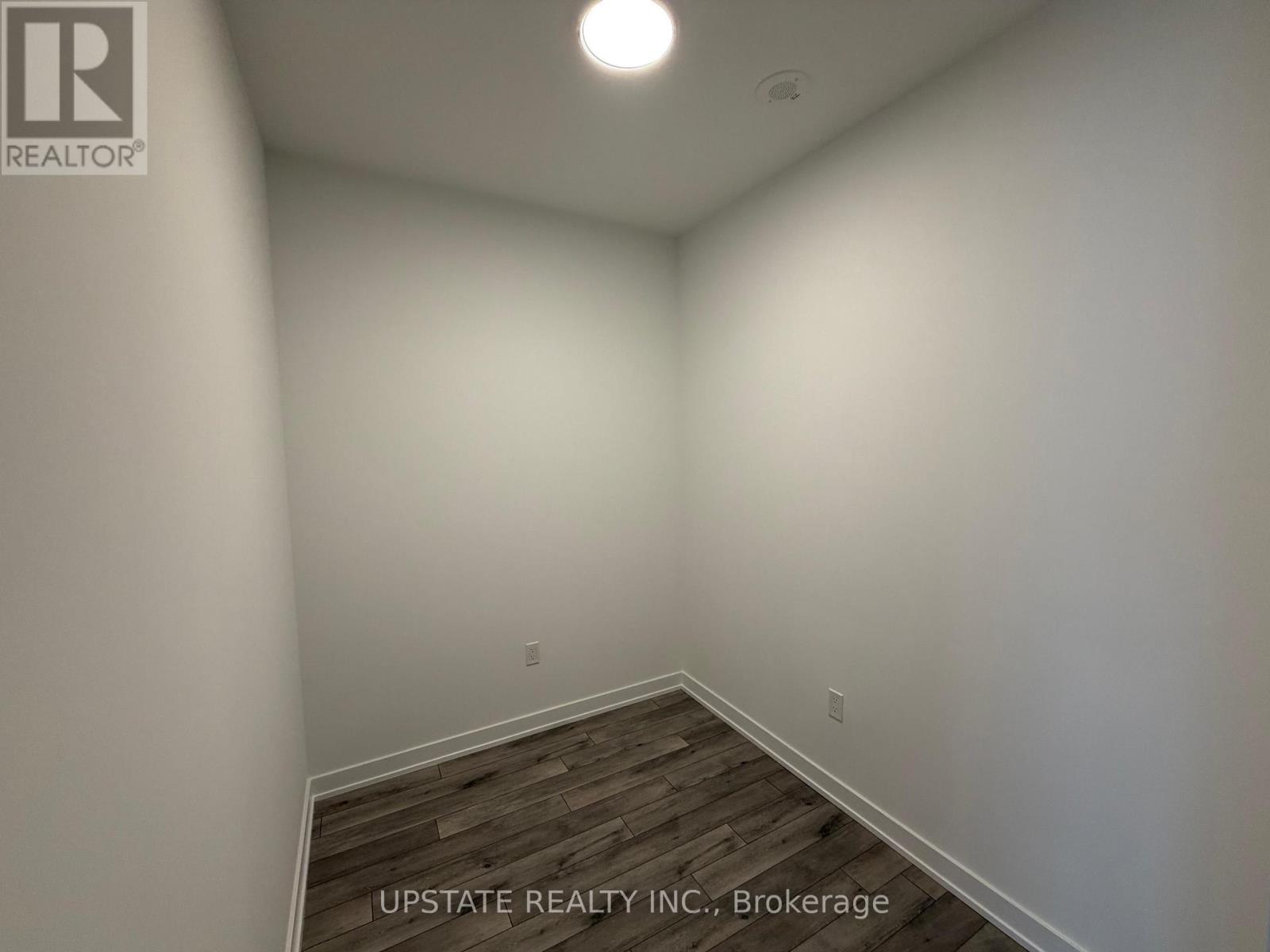 1303 - 15 Skyridge Drive, Brampton, Ontario  L6P 4S3 - Photo 9 - W12807430