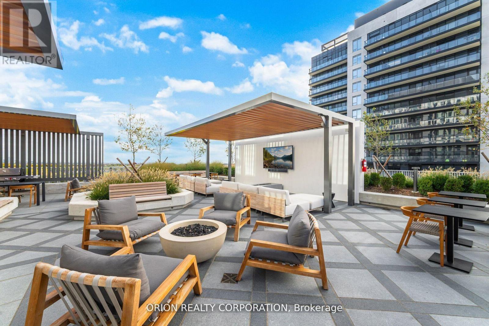 822 - 3240 William Coltson Avenue, Oakville, Ontario  L6H 8C8 - Photo 17 - W12807432