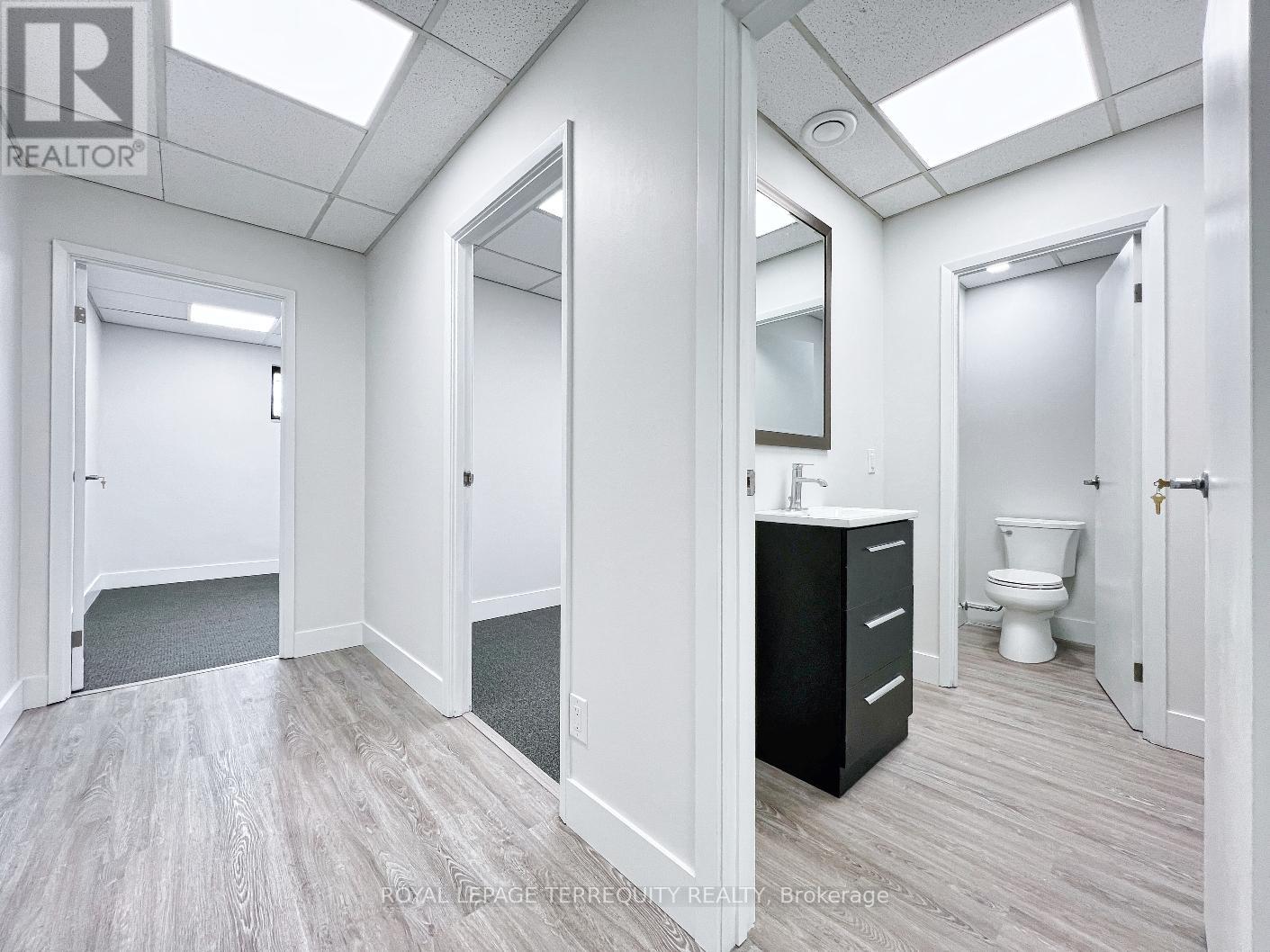 16b - 160 The Westway, Toronto, Ontario  M9P 2C1 - Photo 8 - W12807472