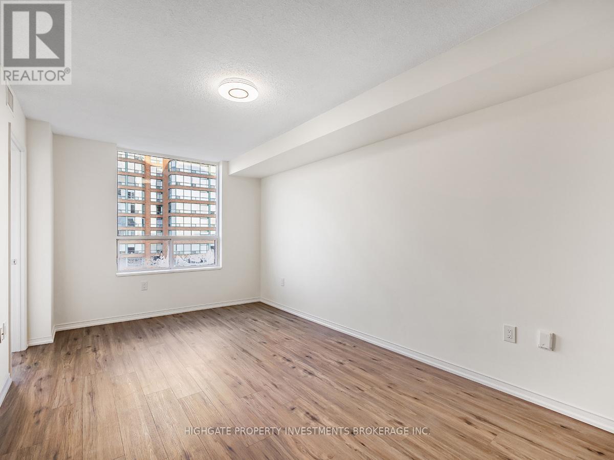 1203 - 1270 Maple Crossing Boulevard, Burlington, Ontario  L7S 2J3 - Photo 15 - W12807486