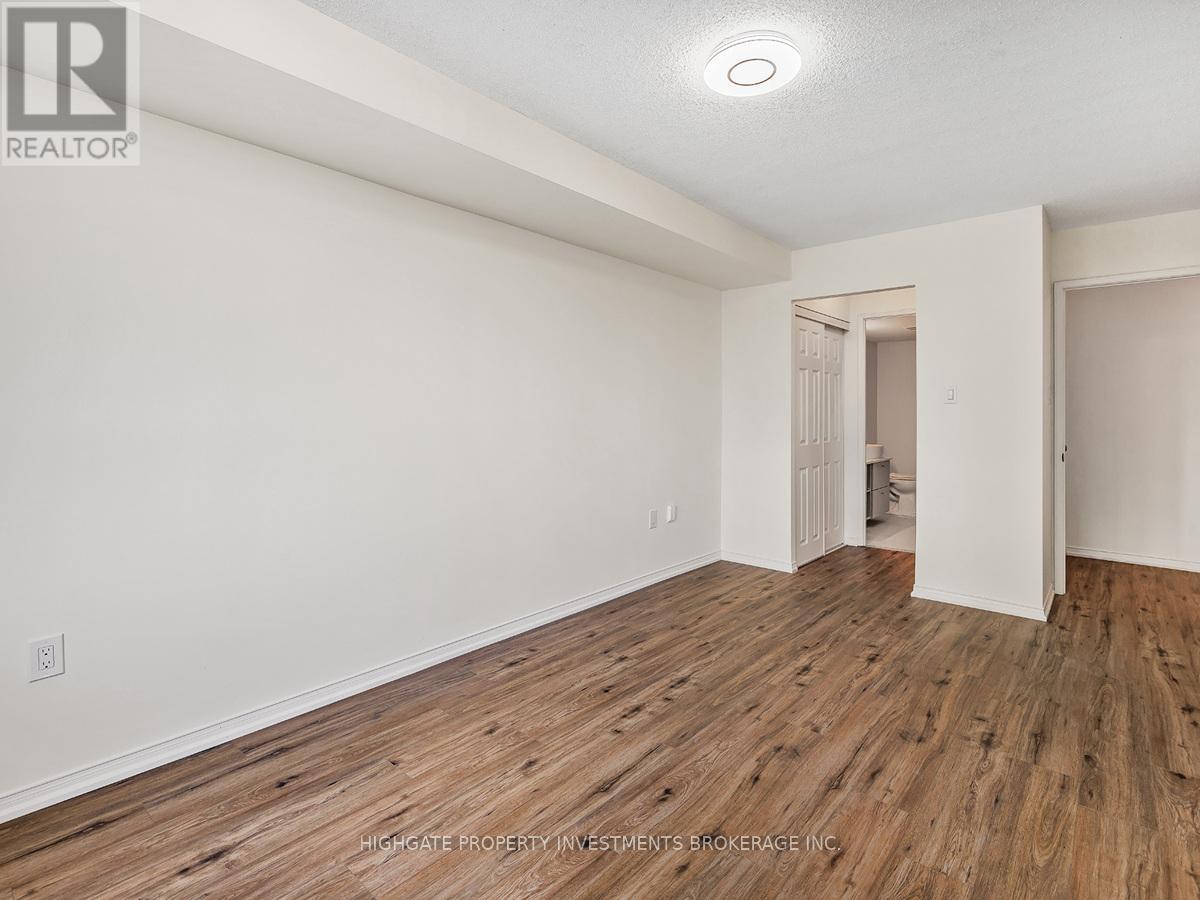 1203 - 1270 Maple Crossing Boulevard, Burlington, Ontario  L7S 2J3 - Photo 18 - W12807486