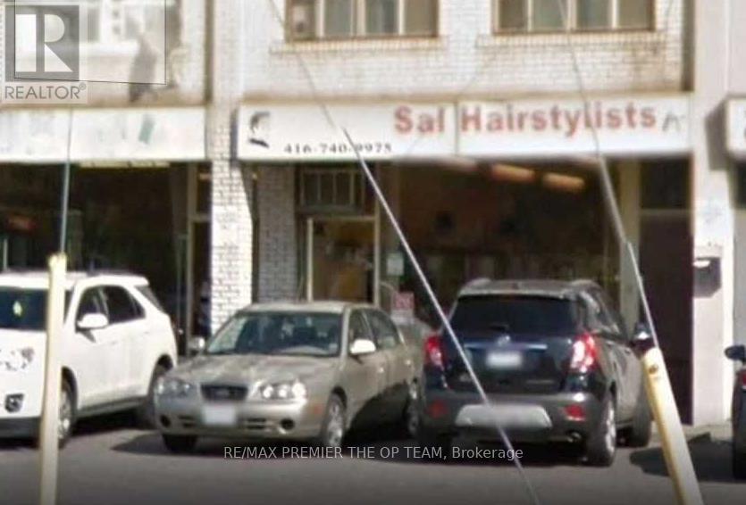 8 SATTERLY ROAD, Toronto, Ontario