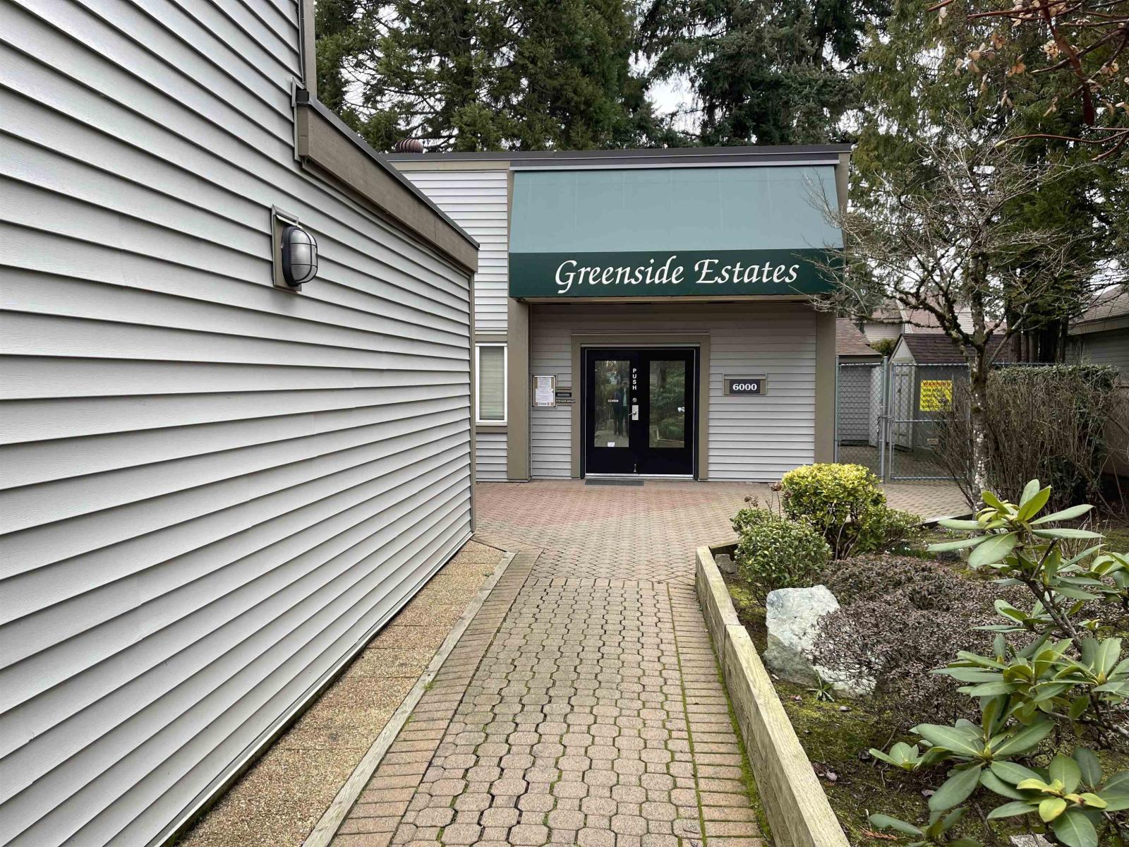 19205 Fairway Drive, Surrey, British Columbia  V3S 5M8 - Photo 3 - R3092013