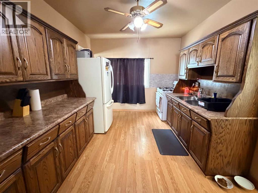 6119 53 Street, Taber, Alberta  T1G 1J8 - Photo 10 - A2287779