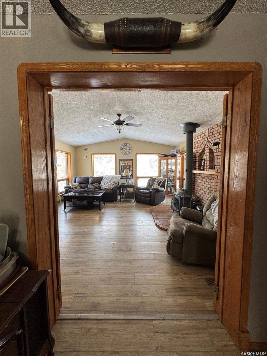 Regina Commuter Acreage Near Zehner, Lumsden Rm No. 189, Saskatchewan  S0G 0C7 - Photo 10 - SK028930