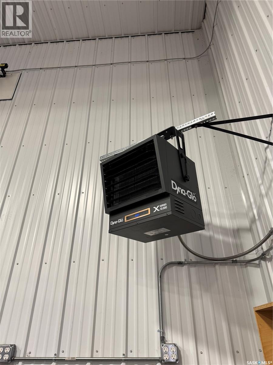 Regina Commuter Acreage Near Zehner, Lumsden Rm No. 189, Saskatchewan  S0G 0C7 - Photo 18 - SK028930