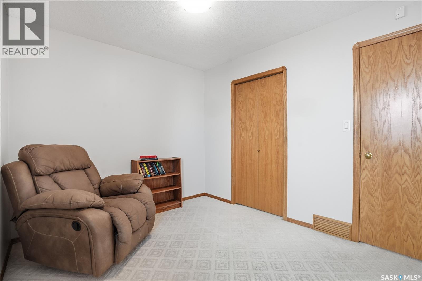 1134 Degelman Drive, Regina, Saskatchewan  S4N 7P7 - Photo 17 - SK028880