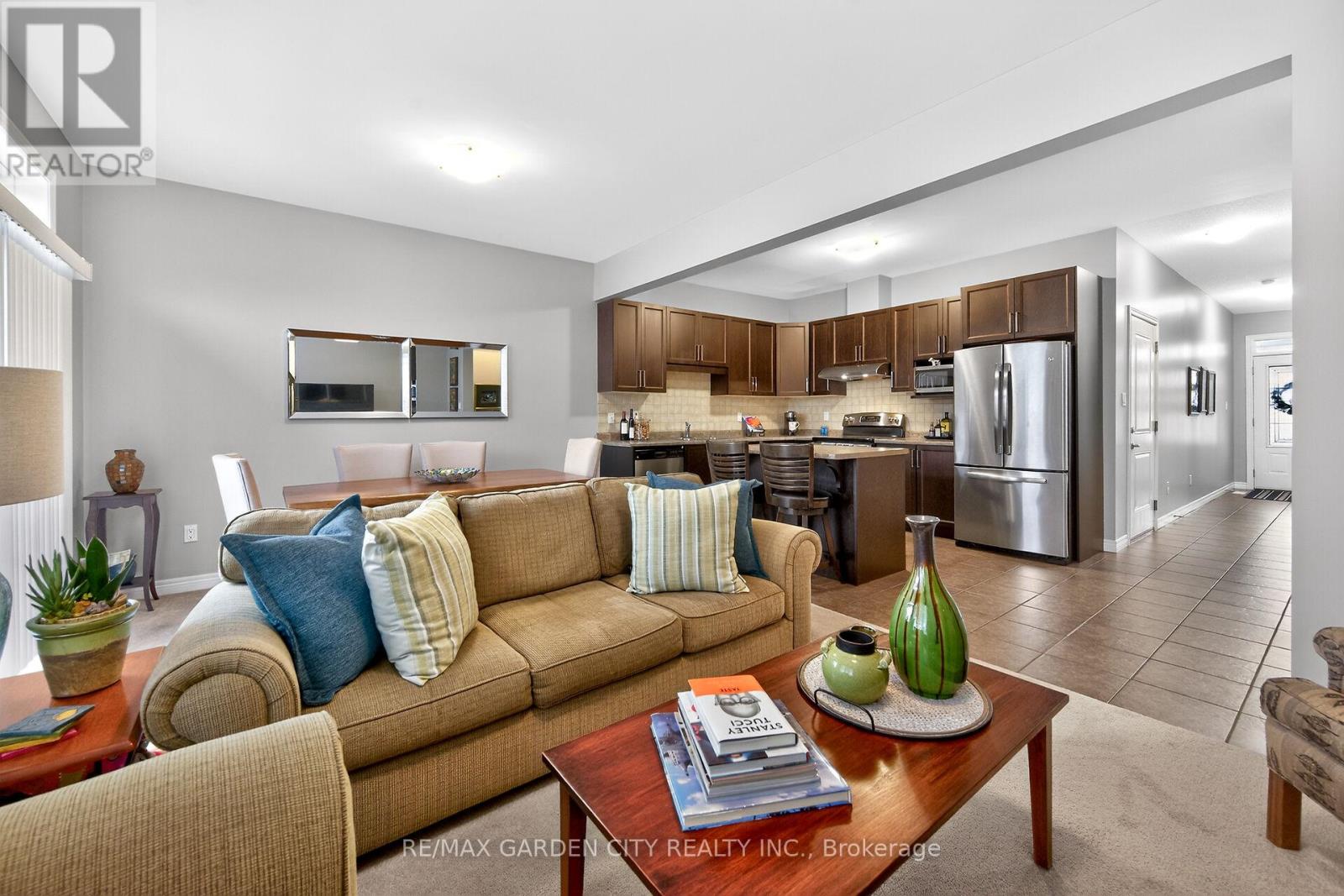 45 - 380 Lake Street, Grimsby, Ontario  L3M 0E8 - Photo 11 - X12807374